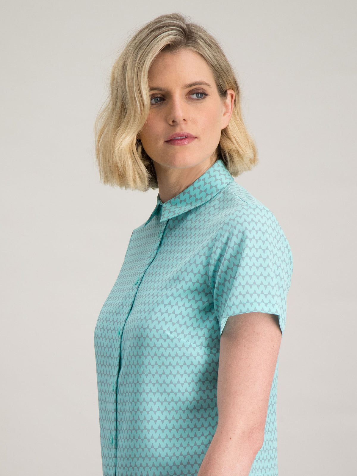 Carrie classic buttoned shirt- blue print