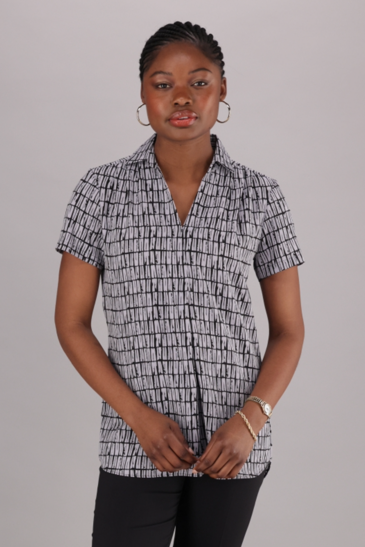 V-neck Office Blouse in a Grey Print with Short Sleeves and has a collared neckline from ImNow  