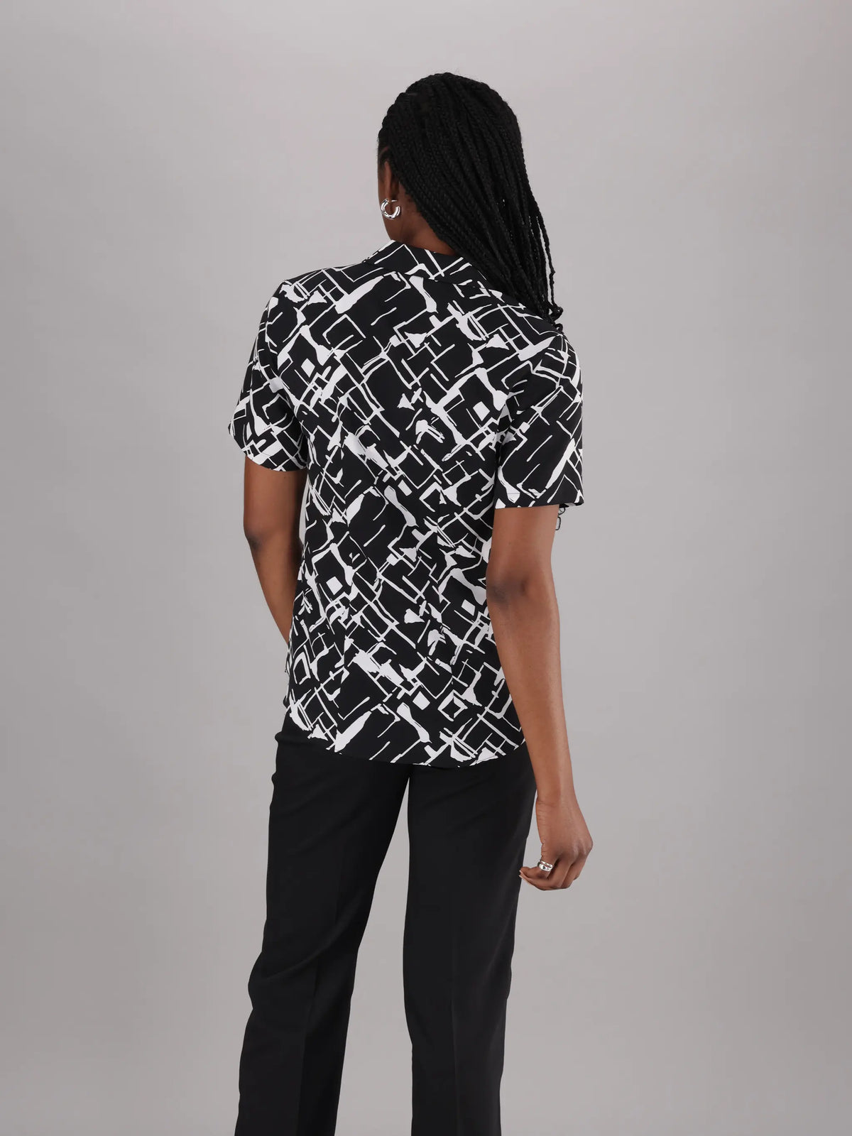 Kim short-sleeved shirt - black print