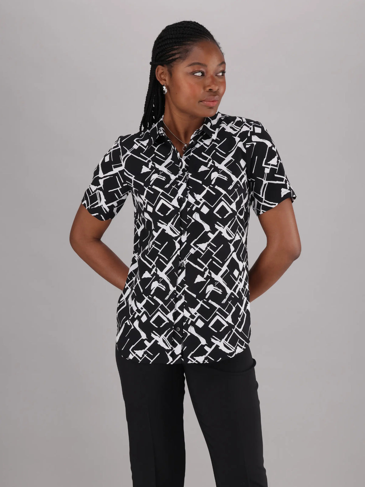 Kim short-sleeved shirt - black print