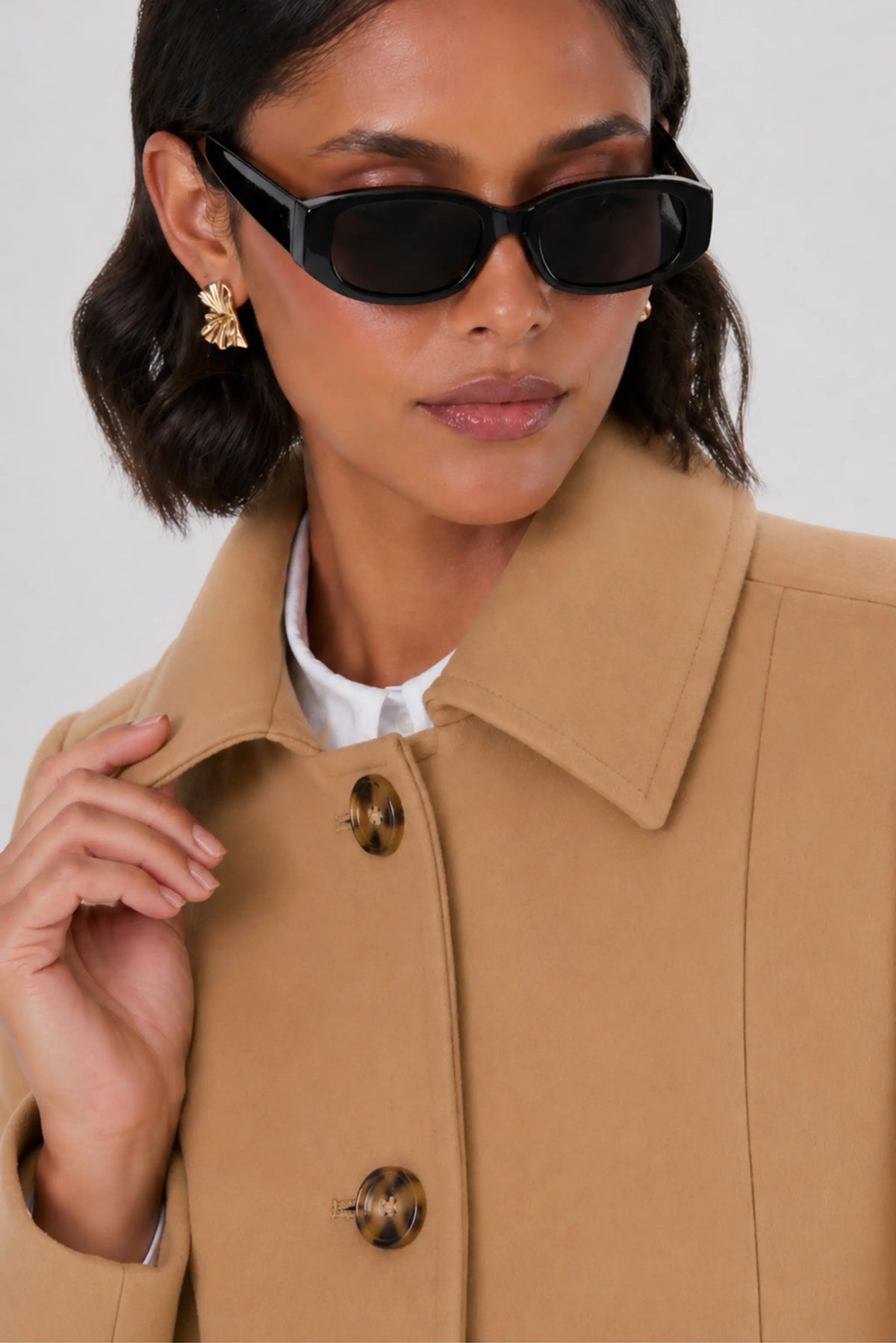Winter camel coat, fully lined for women by ImNow.