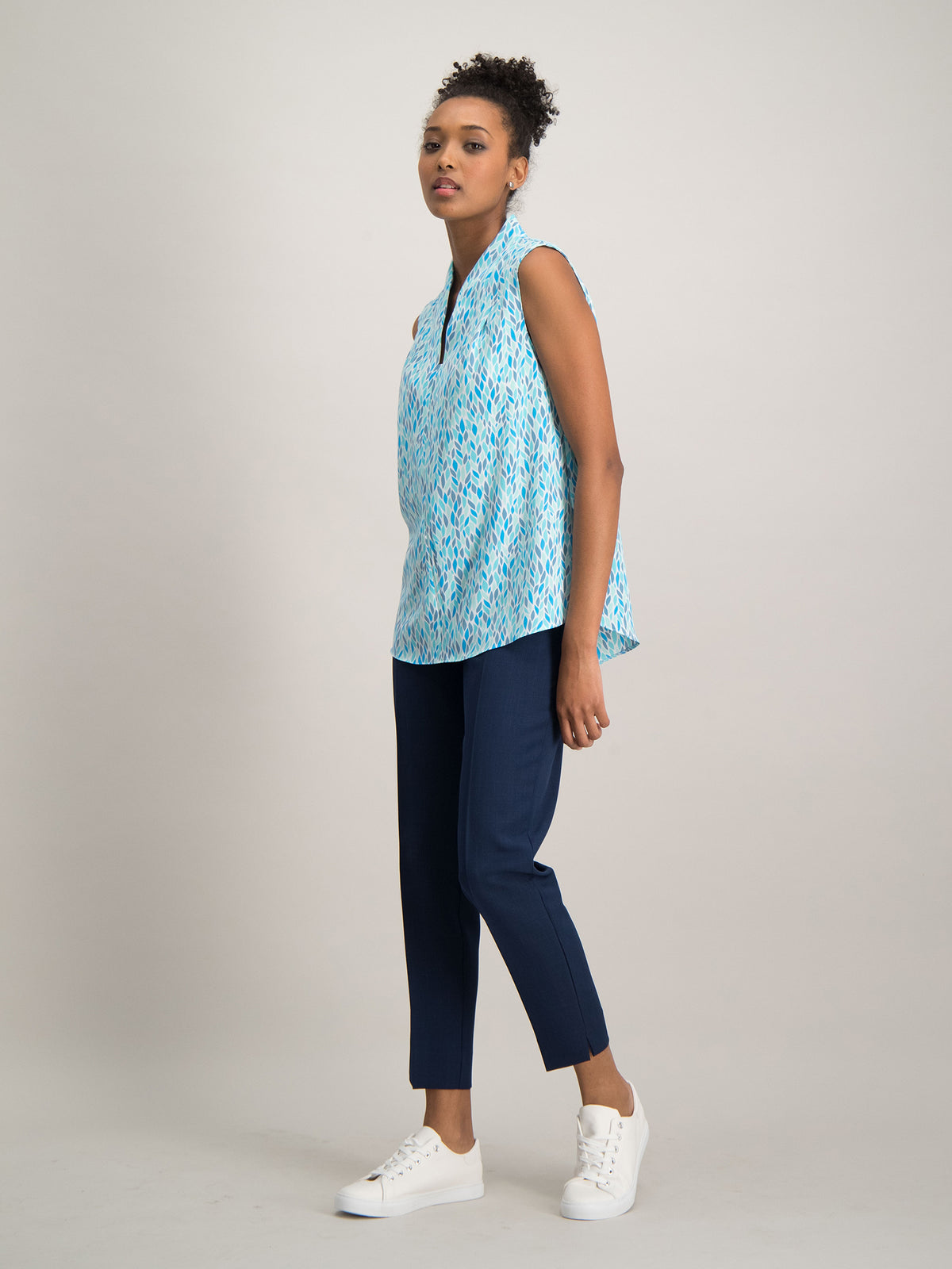 Gisele sleeveless basic- blue print