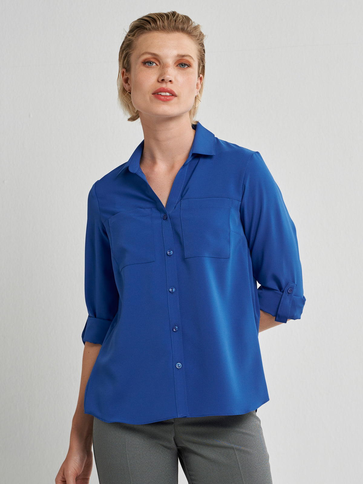 Evelyn pocket flowy shirt - bright blue