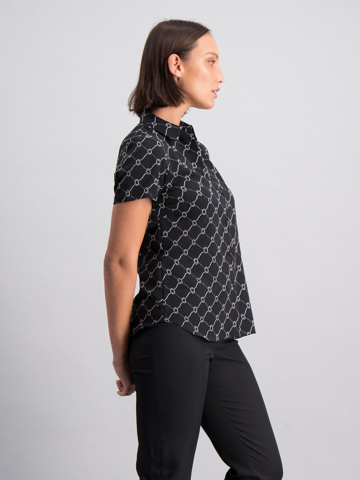 Carrie classic buttoned shirt - black/white
